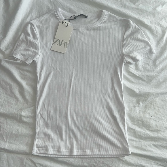 Zara Basic Ribbed Tee (White) - Picture 3 of 4